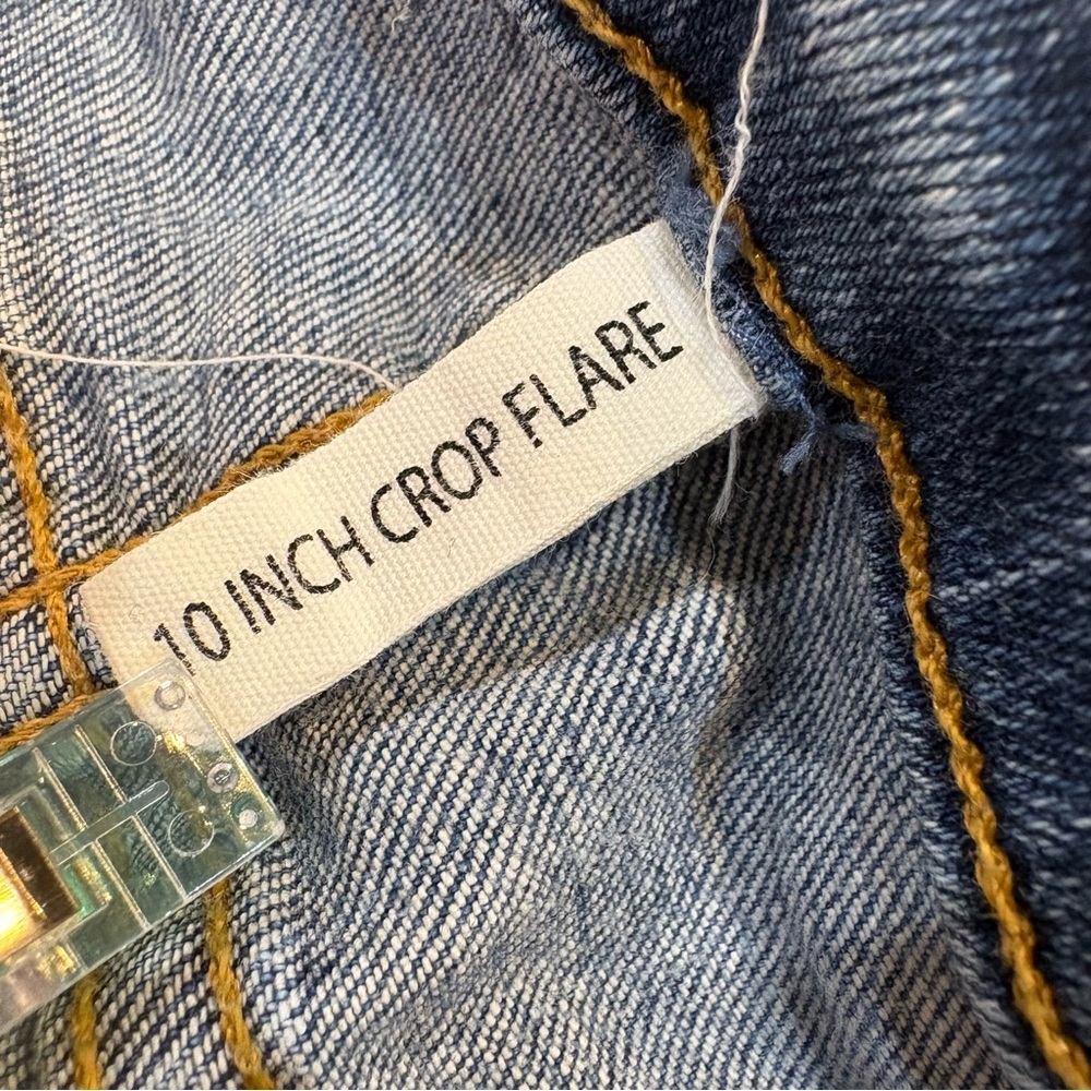 Rag & Bone Women’s 10 Inch Crop Flare Distressed Jeans Size 27 - Picture 10 of 16